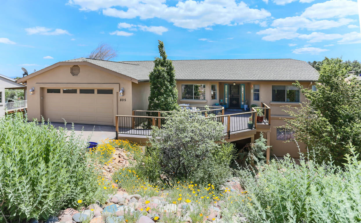 Property Photo:  805 Sunrise Boulevard  AZ 86301 