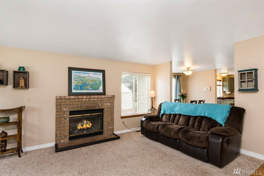 Property Photo: 7837 NE Harbor View Dr WA 98370