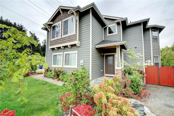 1723 Queen Ct NE  Renton WA 98056 photo