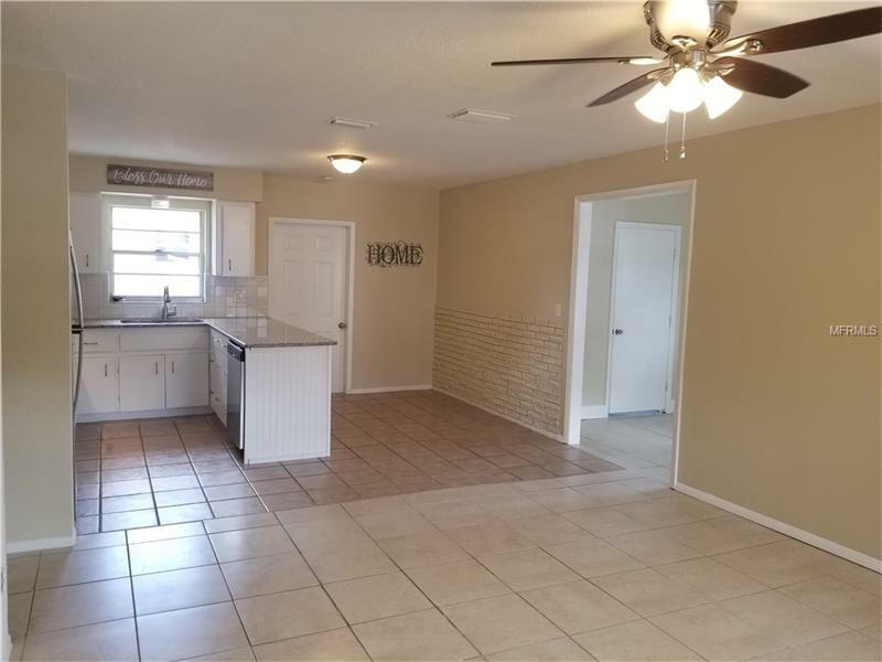 Property Photo:  6610 1st Avenue E  FL 34208 