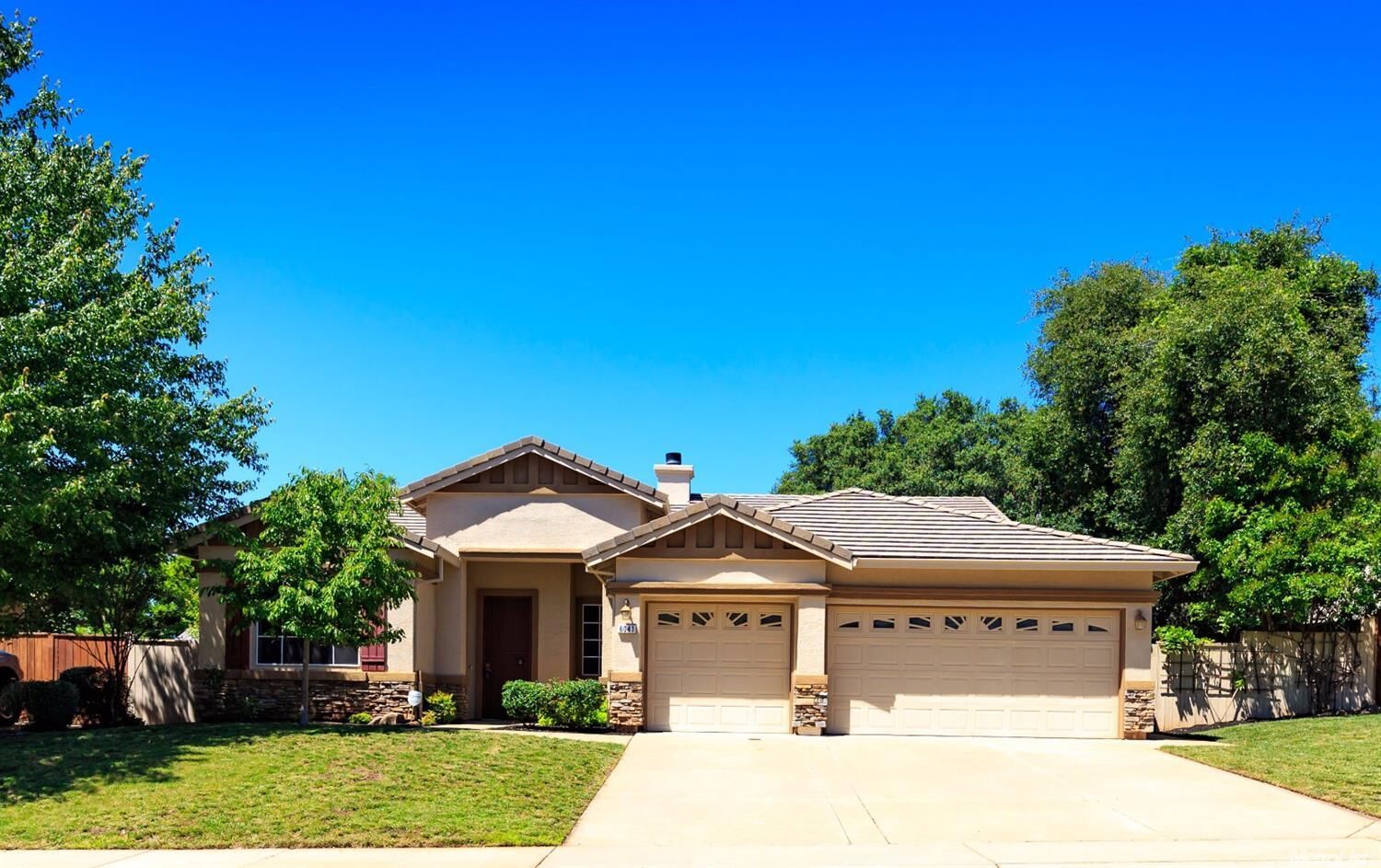 Property Photo: 6041 Purple Martin Road CA 95762