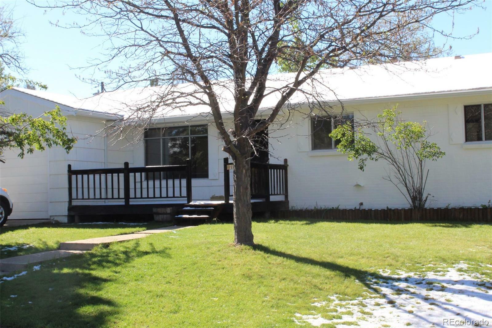 Property Photo:  7102 South Birch Way  CO 80122 