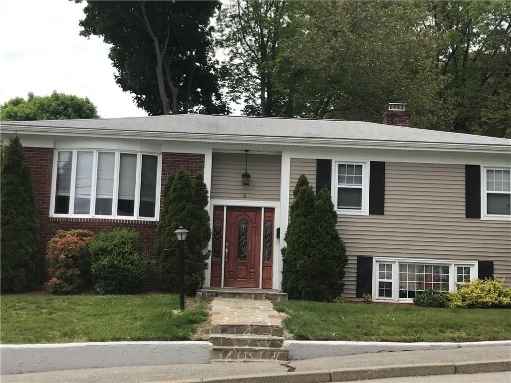 Property Photo:  6 Longmeadow Dr  RI 02904 