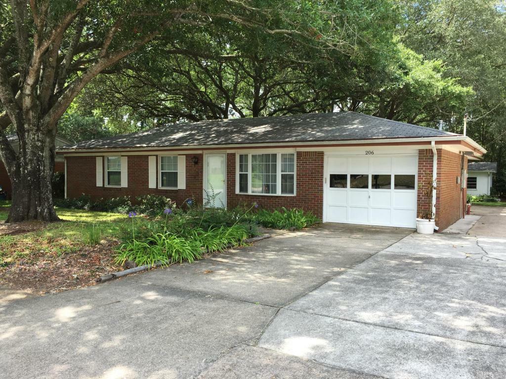 Property Photo: 206 NW Jet Drive FL 32548