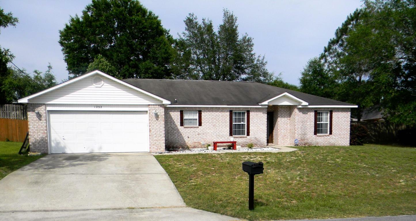 Property Photo: 1252 Northview Drive FL 32536