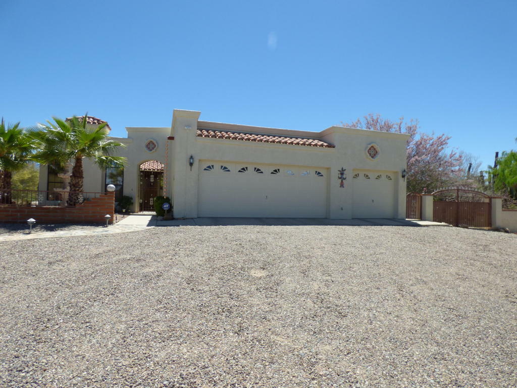 Property Photo: 2775 W Calle San Isidro AZ 85742