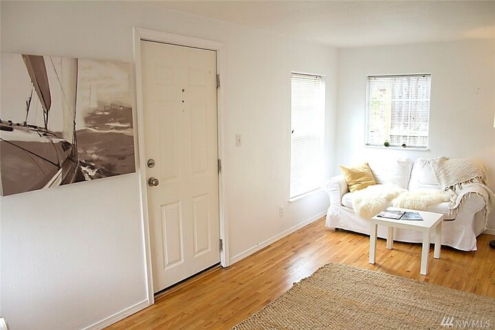 Property Photo:  6034 25th Ave NE  WA 98115 