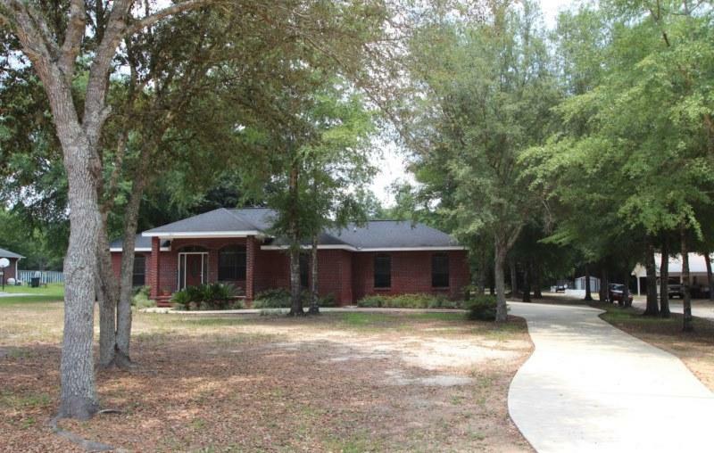 Property Photo:  3811 Poverty Creek Road  FL 32539 