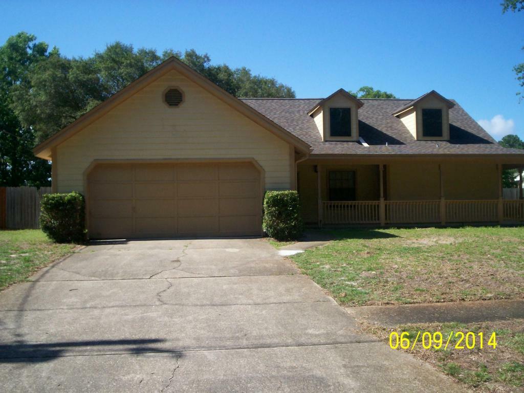 Property Photo: 130 Brian Circle FL 32569
