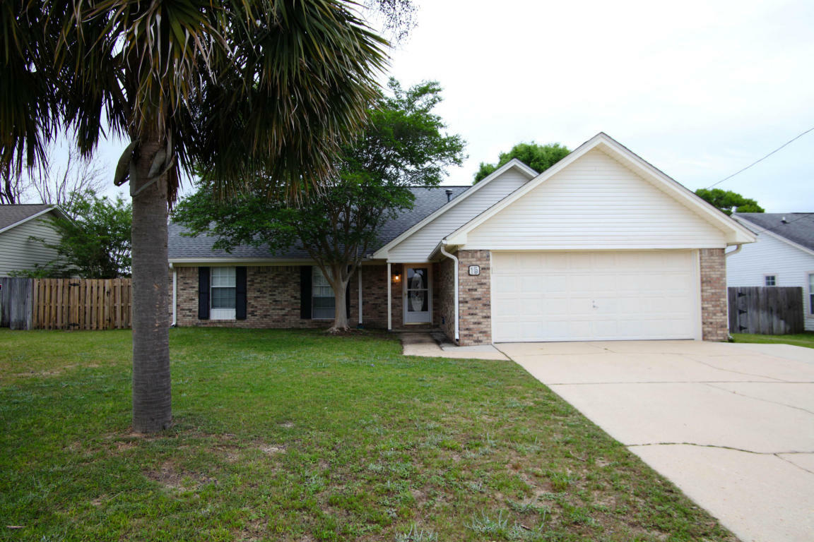 Property Photo:  15 Holly Road  FL 32539 