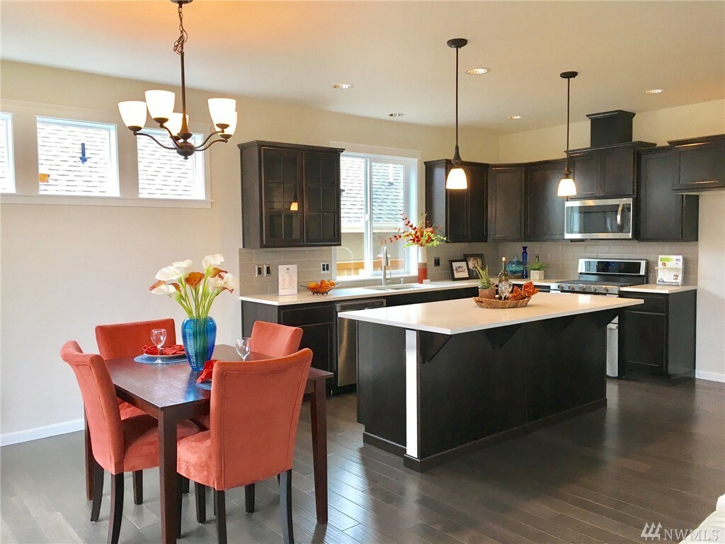 Property Photo: 2331 40th Ave SE WA 98374