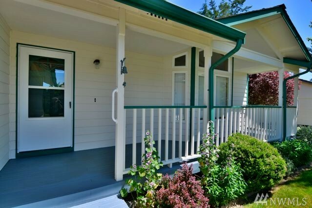 Property Photo:  9500 Alexander Dr NE  WA 98516 