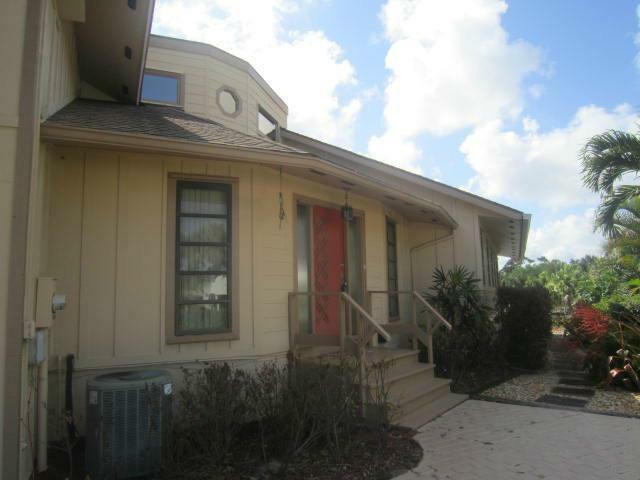 Property Photo:  4285 SE Centerboard Lane  FL 34997 