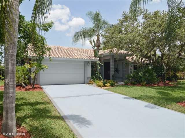 Property Photo:  5596 SW Landing Creek Drive  FL 34990 