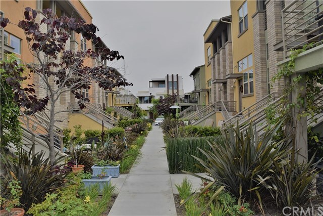 Property Photo: 5315 Pacific 104 CA 90250