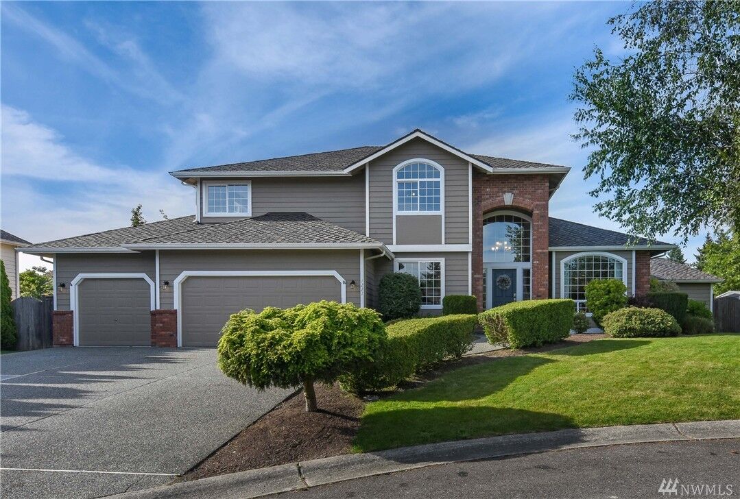 Property Photo:  1221 182nd St SW  WA 98034 