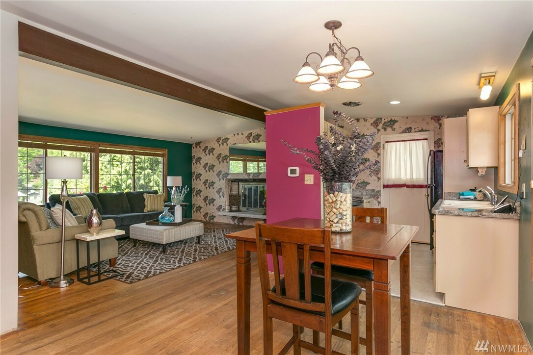 Property Photo: 15810 SE 10th St WA 98008