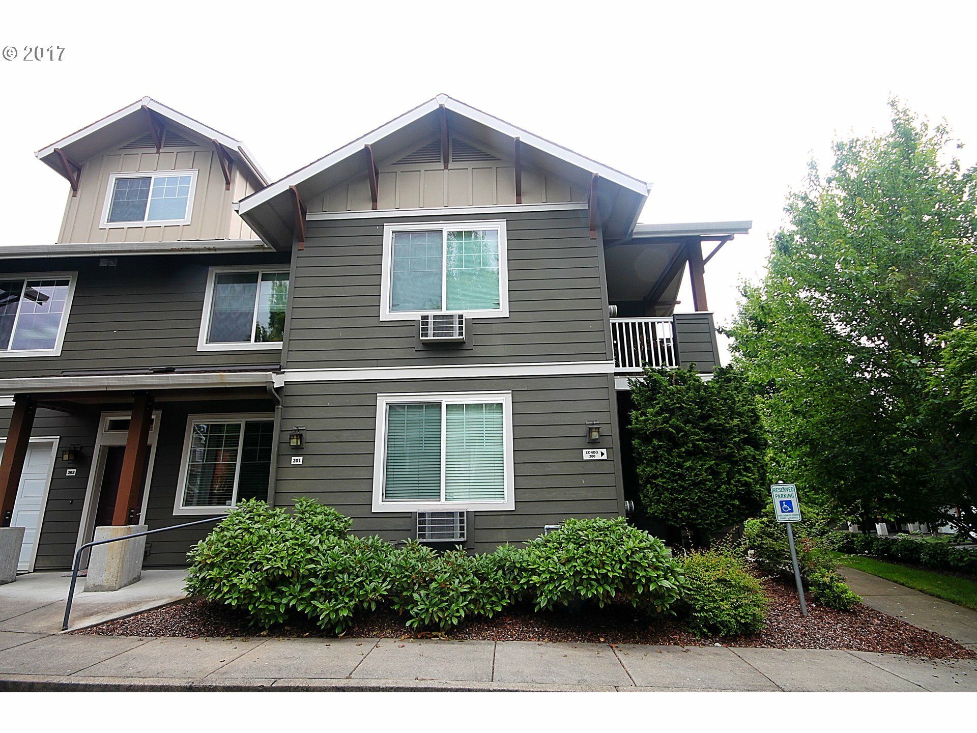 Property Photo:  10800 SE 17th Cir S201  WA 98664 