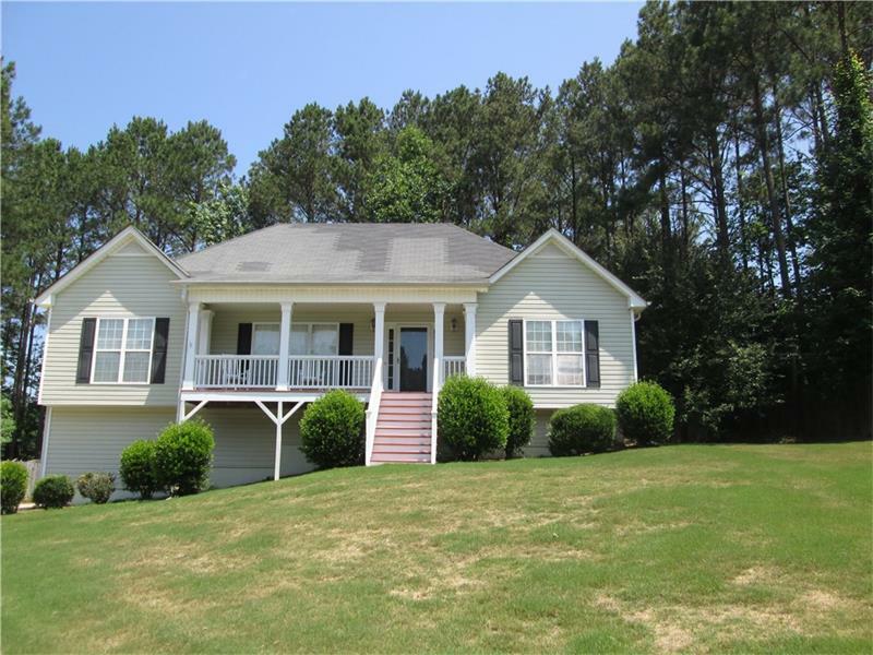 Property Photo: 44 Newport Lane 30132