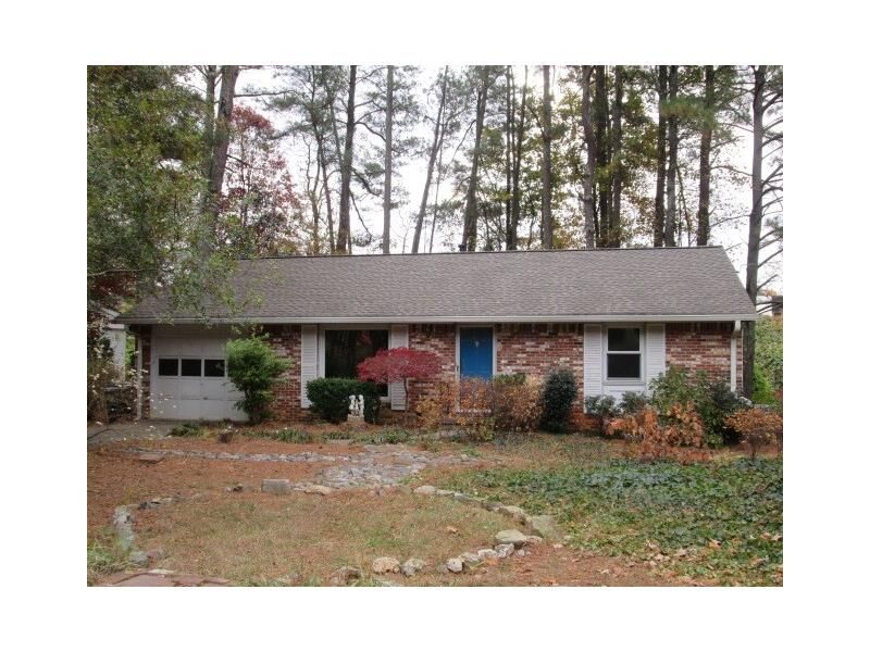 Property Photo:  3753 Admiral Drive   30341 