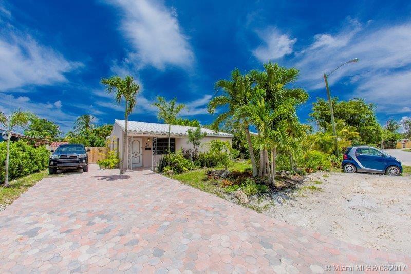 Property Photo: 1614 NW 3rd Ave FL 33311