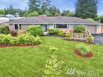 Property Photo:  1509 Pine Ave  WA 98290 