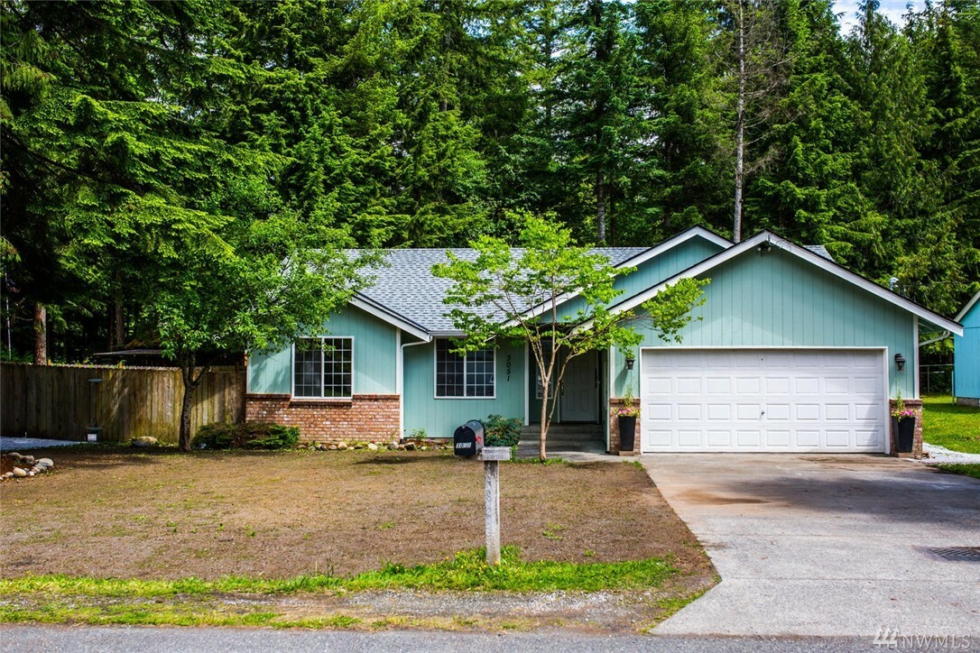 3051 Green Valley Dr  Maple Falls WA 98266 photo