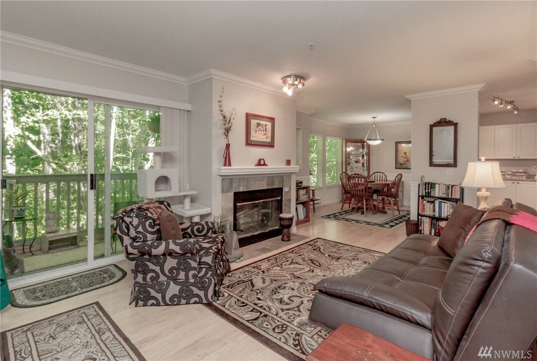 Property Photo: 33020 10th Ave SW C-204 WA 98023