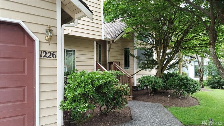 Property Photo:  1226 139th Place SE  WA 98012 