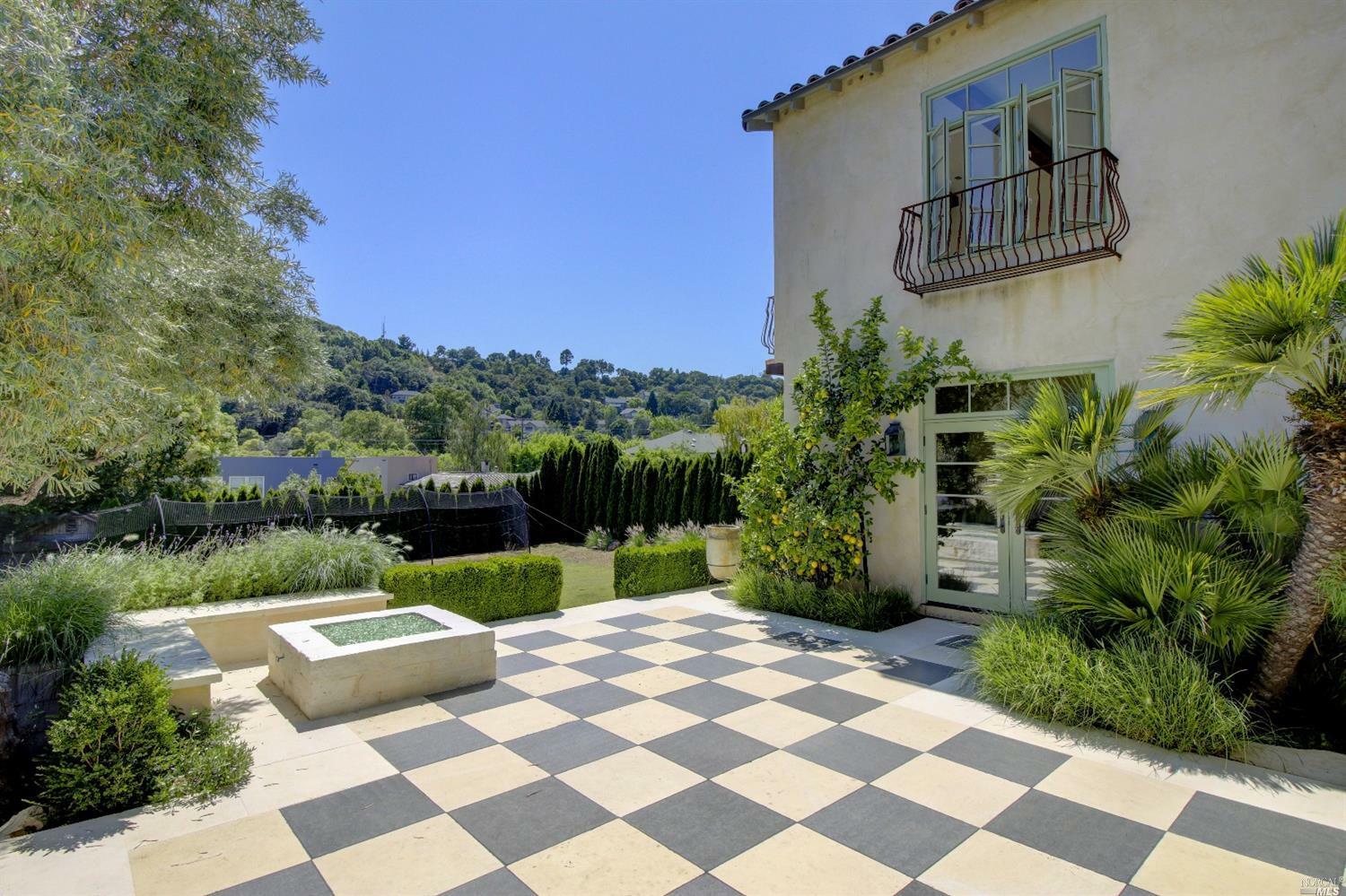 Property Photo:  355 Forbes Avenue  CA 94901 