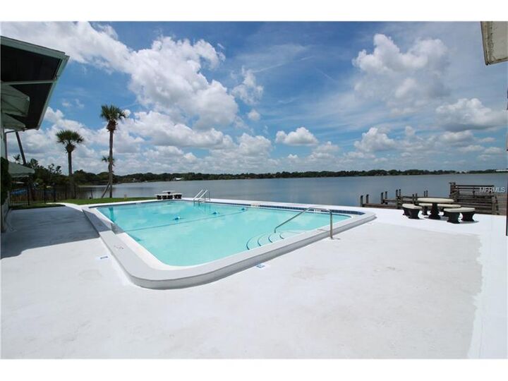 Property Photo:  4328 Edgewater Drive E102  FL 32804 