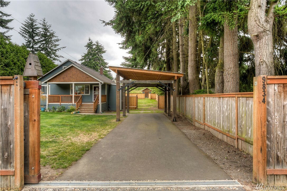 Property Photo:  9834 30th Ave SW  WA 98126 