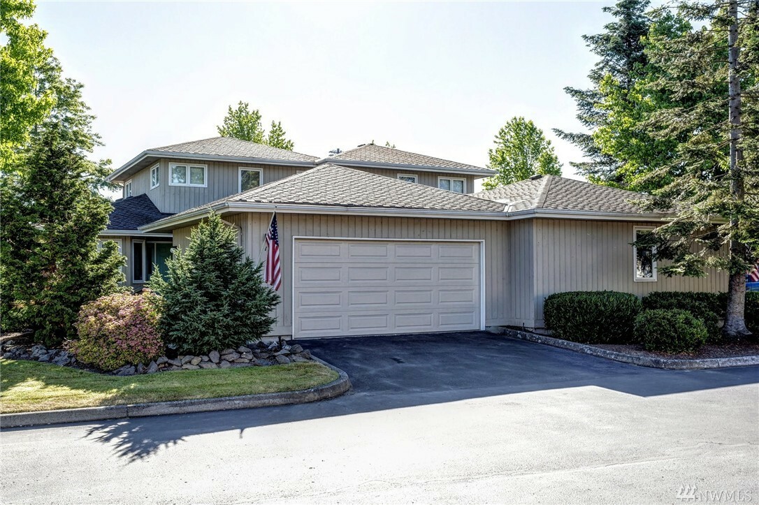 Property Photo:  1354 E Village Lane B  WA 98226 