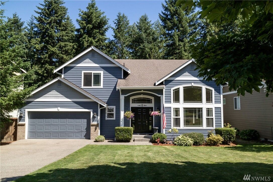 Property Photo: 19009 Silver Creek Ave E WA 98375
