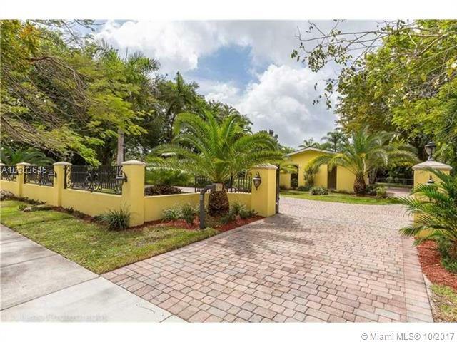 Property Photo: 6720 SW 104 St FL 33156