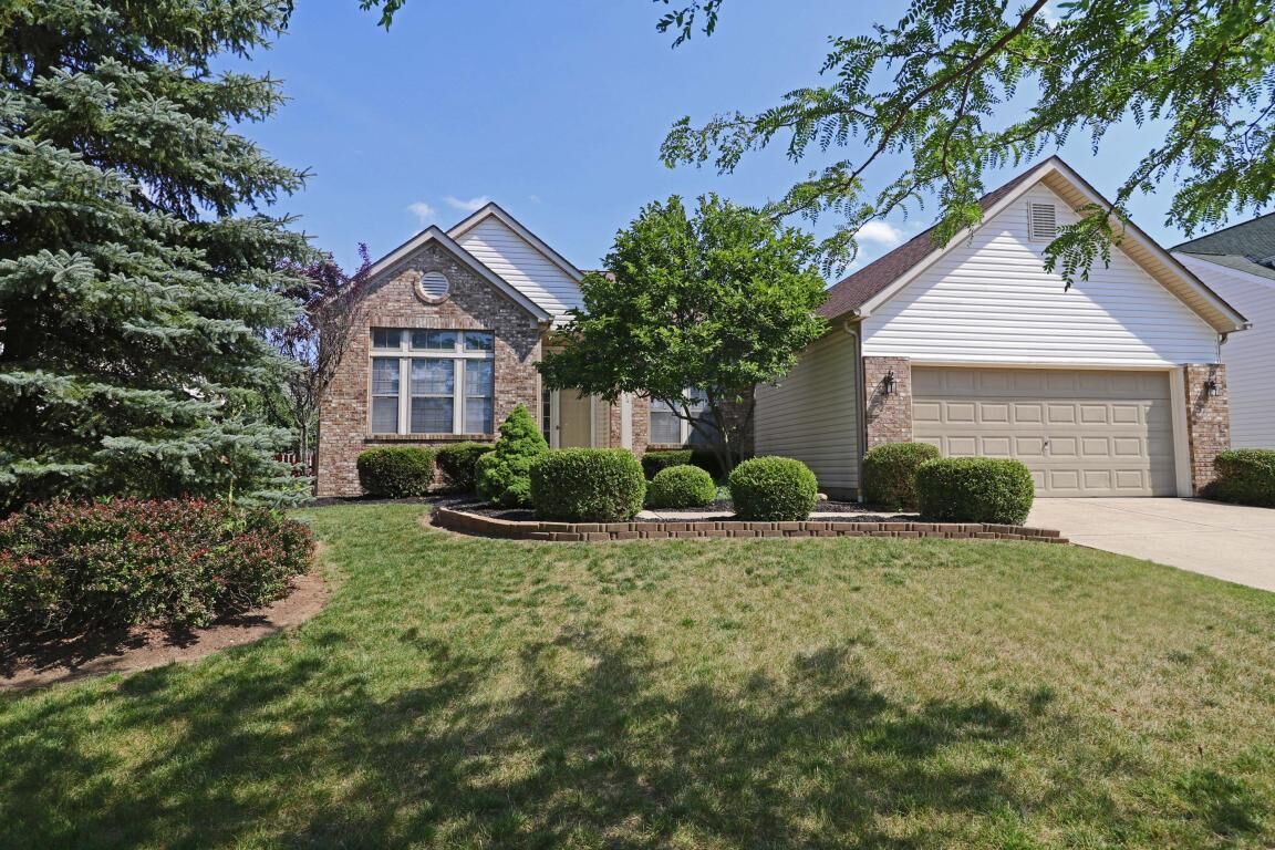 Property Photo: 2236 Deveron Lane OH 43123