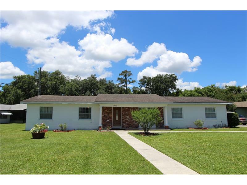 Property Photo:  1310 S Lyndell Drive  FL 34741 