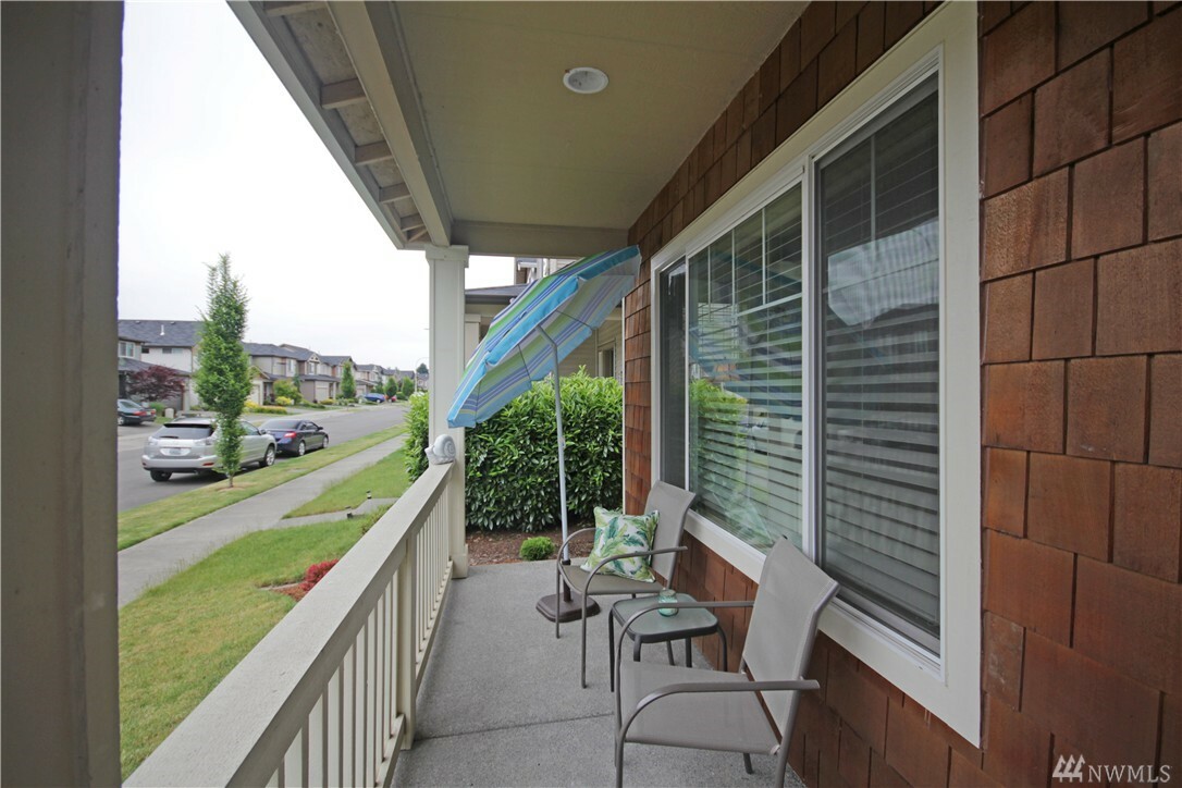 Property Photo:  1463 42nd St NE  WA 98002 