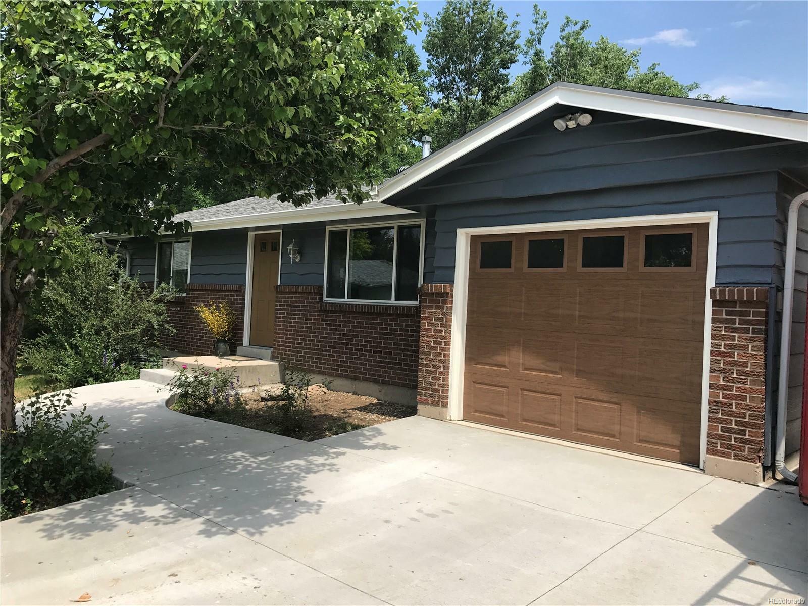 Property Photo: 972 South Holland Court CO 80226