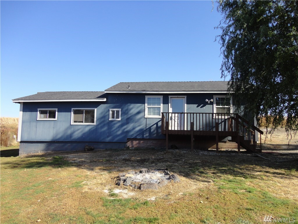 Property Photo: 7139 Road P SE WA 98857