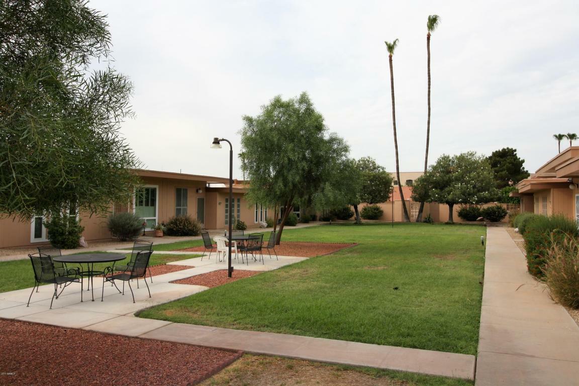 Property Photo: 9950 W Royal Oak Road N AZ 85351