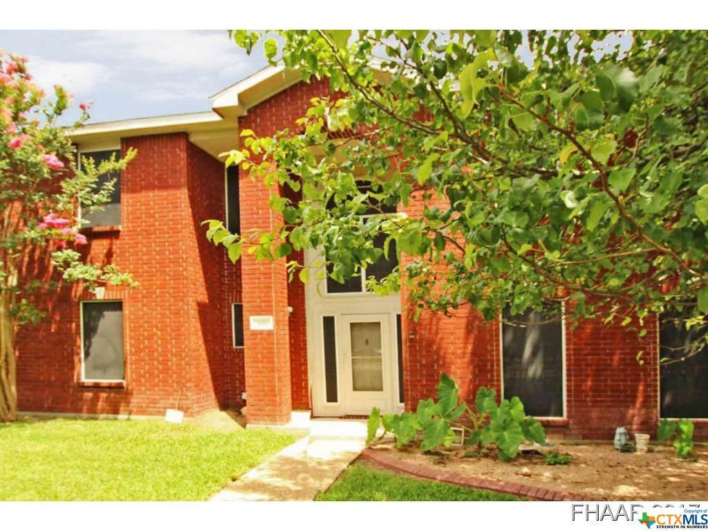 Property Photo:  501 Grace Louis Circle  TX 76522 