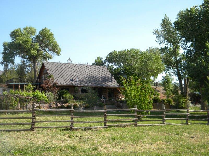 Property Photo:  128 S 220 (Matthews Ln) West  UT 84779 