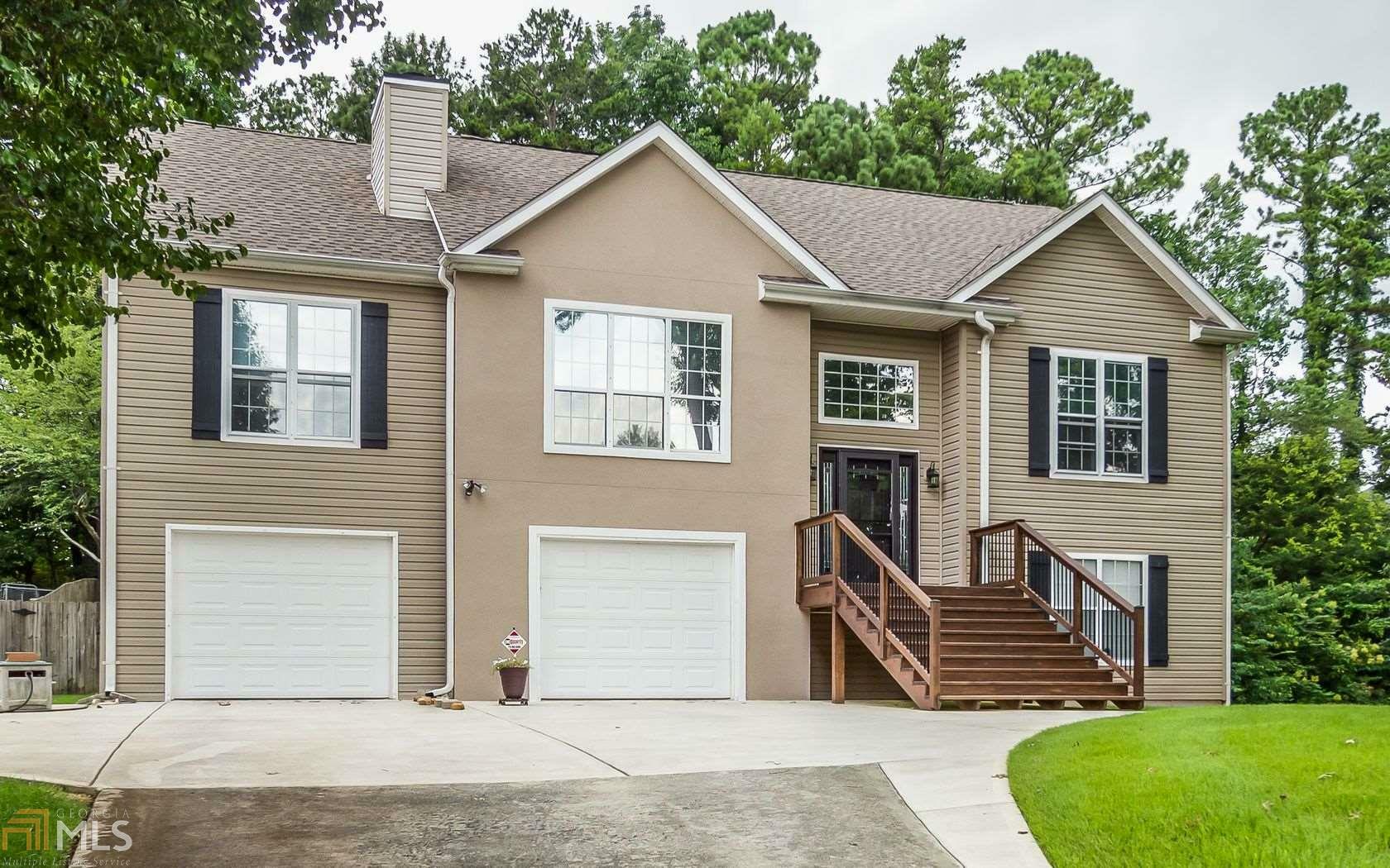 Property Photo: 1620 Clark Lake Dr GA 30102