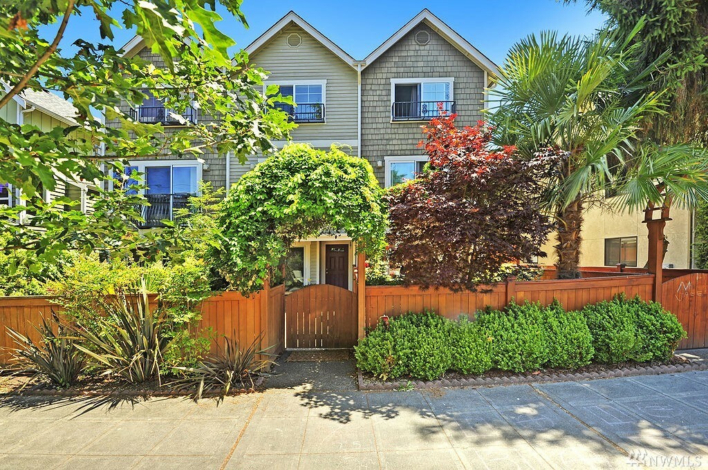 Property Photo:  3018 60th Ave SW B  WA 98116 