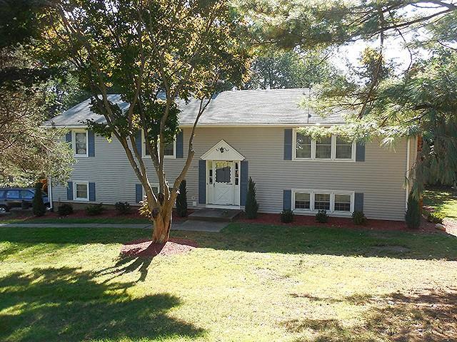 Property Photo: 523 Highfield Drive CT 06477