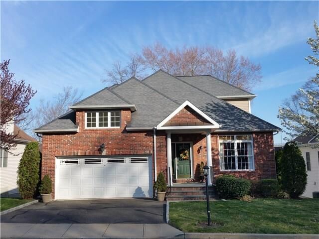 Property Photo: 61 Spice Bush Lane 61 CT 06461