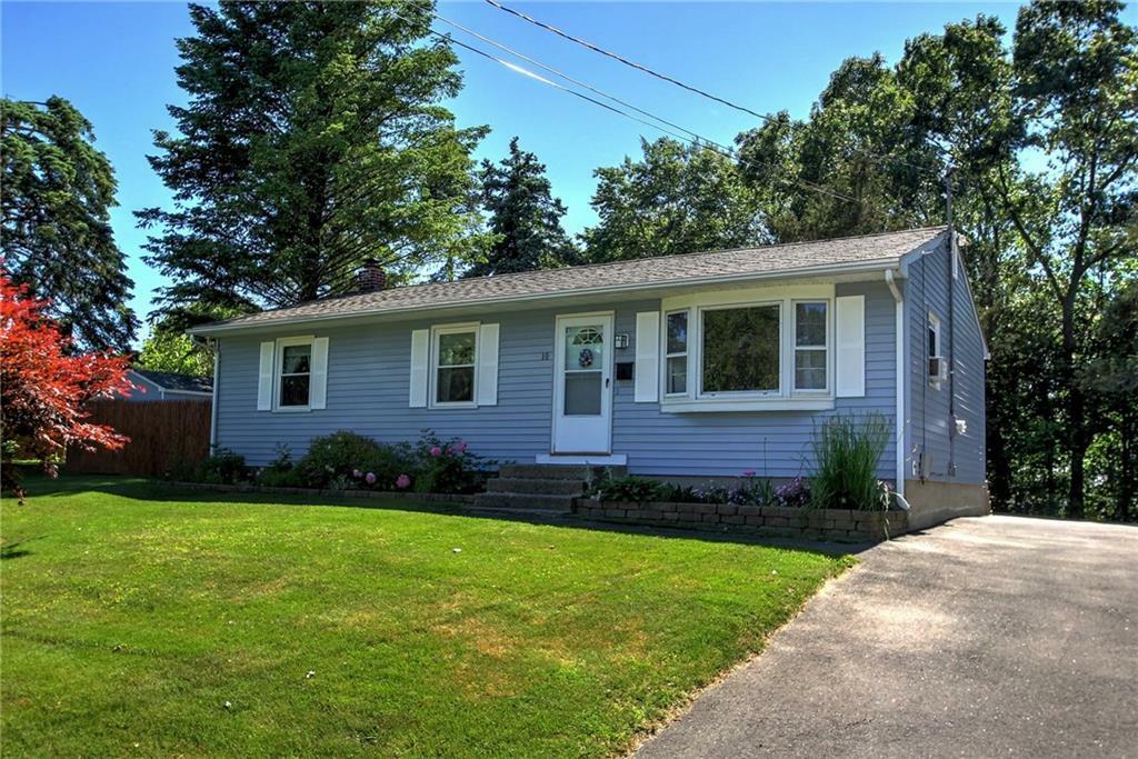 Property Photo: 10 Catalina Drive CT 06401
