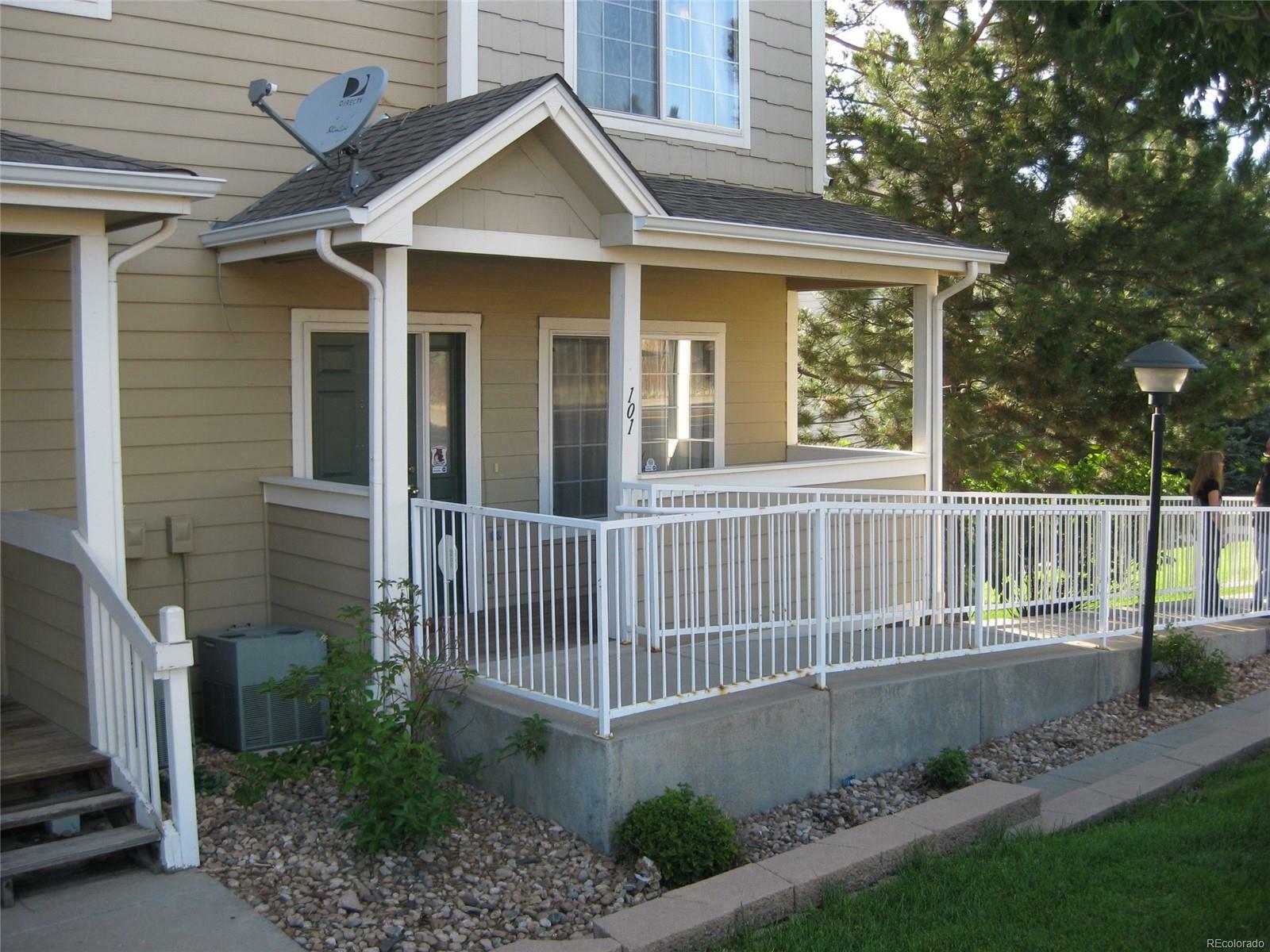 Property Photo:  1578 South Danube Circle Unit 101  CO 80017 