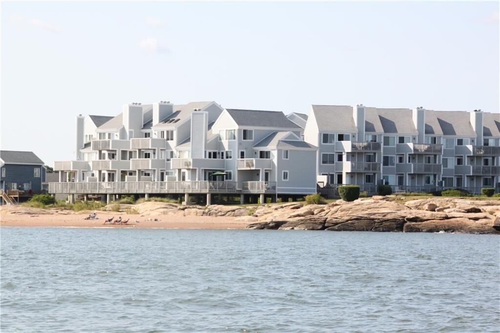 Property Photo: 1 Mansfield Grove Road 305 CT 06512